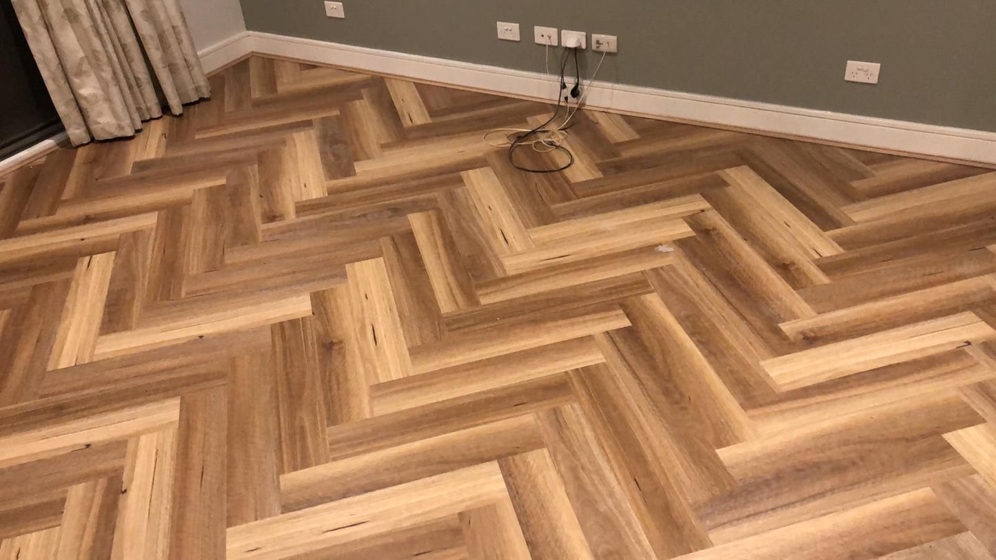 H4410 Herringbone Spotted Gum